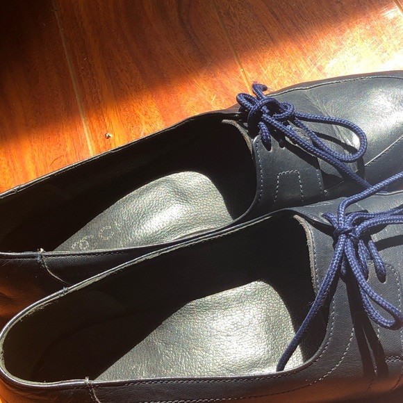 Chanel Navy Blue Leather Loafers - Picture 3 of 15